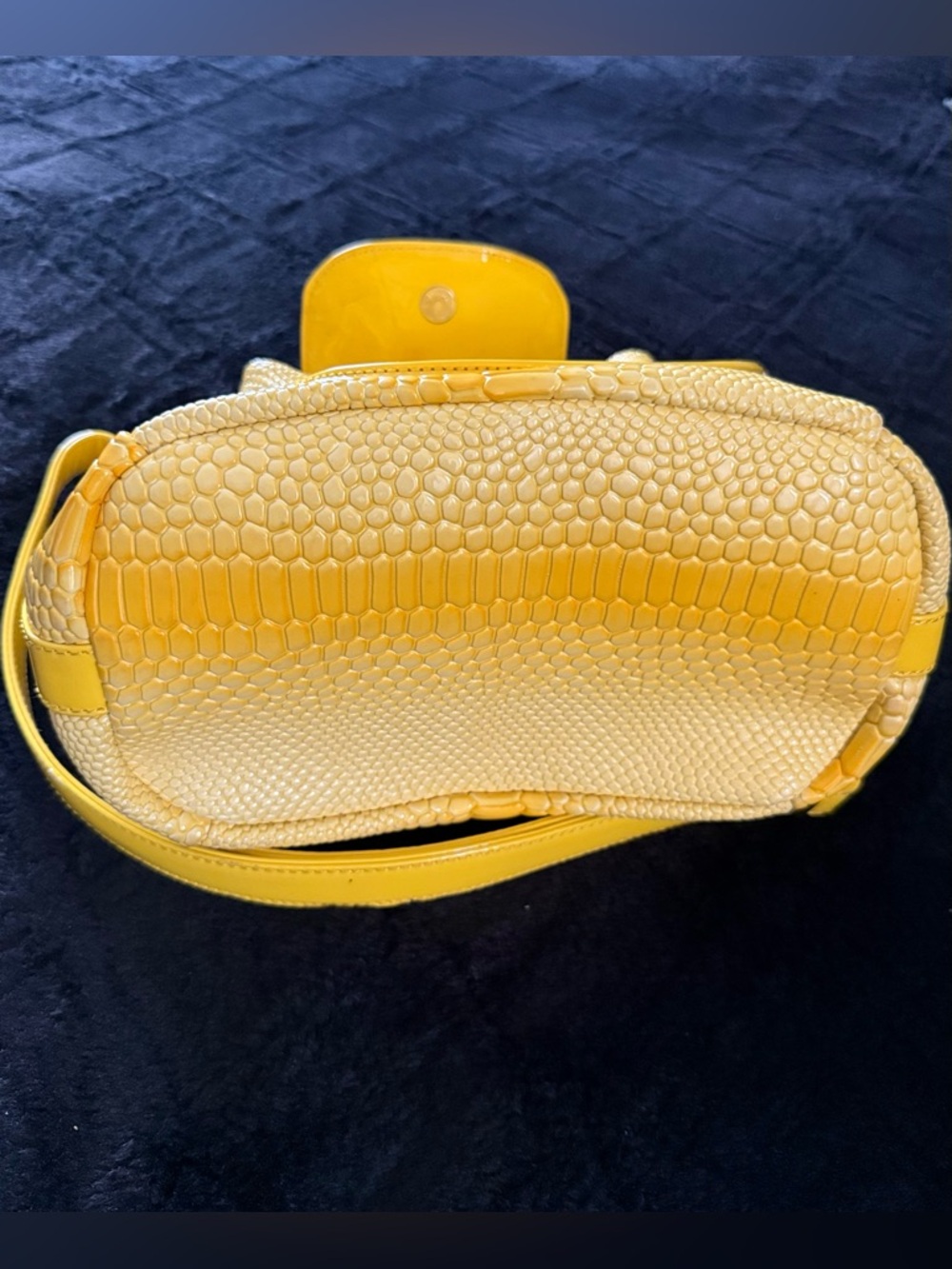 Haiying Snider Bright Yellow Snake Embossed Faux Leather Satchel Shoulder Bag - Picture 4 of 14